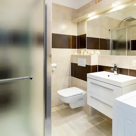 Wonder - Cicha 13, Z Balkonami, Blisko Centrum アパート *